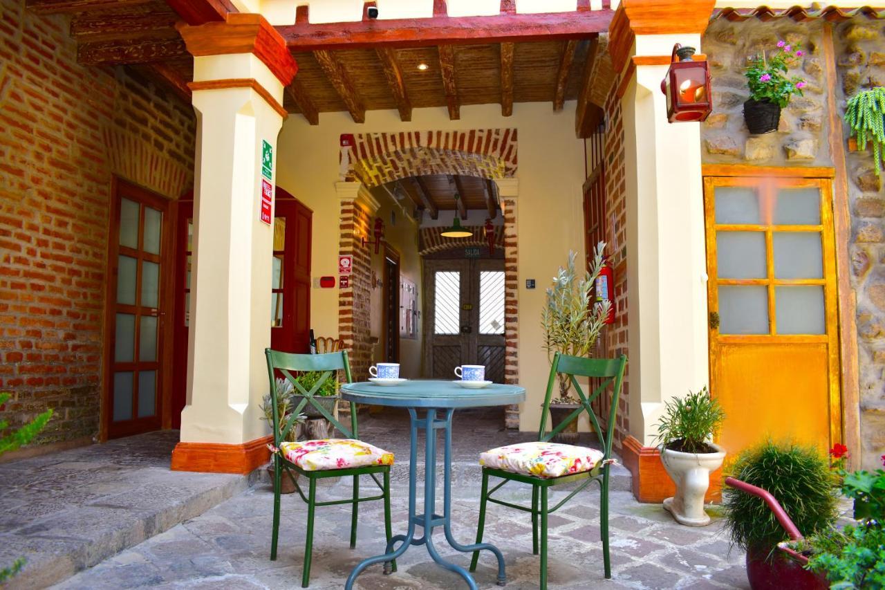 Old Town Quito Suites, Heritage Boutique Hotel, Where Every Detail Tells A Story Exterior photo