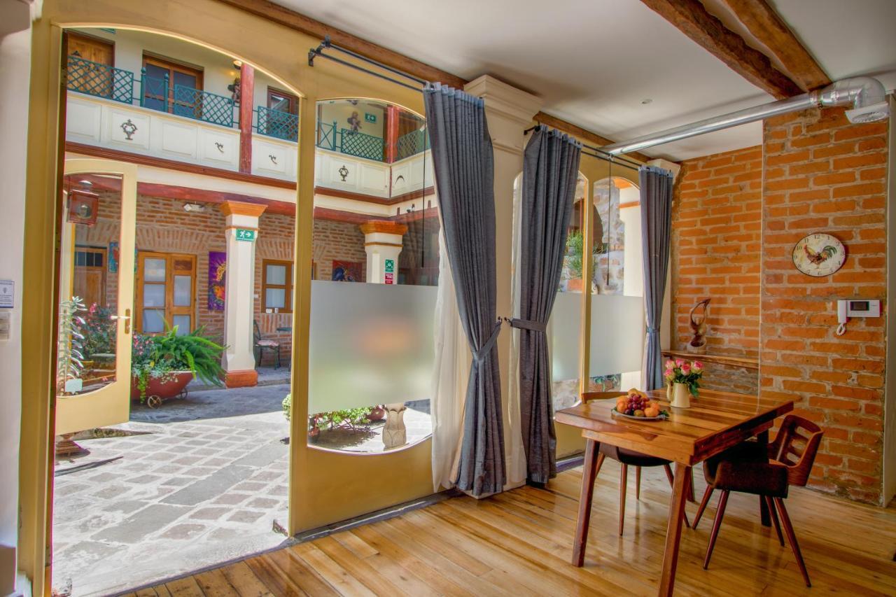 Old Town Quito Suites, Heritage Boutique Hotel, Where Every Detail Tells A Story Exterior photo