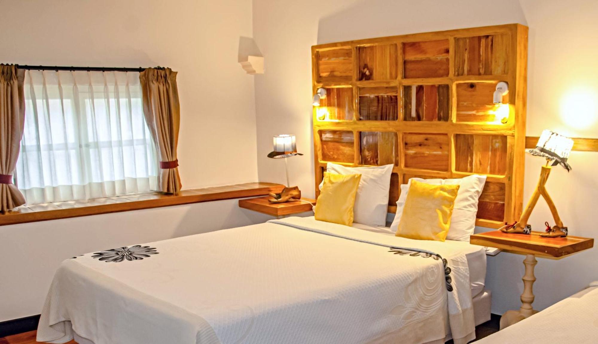 Old Town Quito Suites, Heritage Boutique Hotel, Where Every Detail Tells A Story Exterior photo