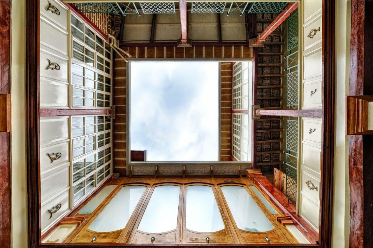 Old Town Quito Suites, Heritage Boutique Hotel, Where Every Detail Tells A Story Exterior photo